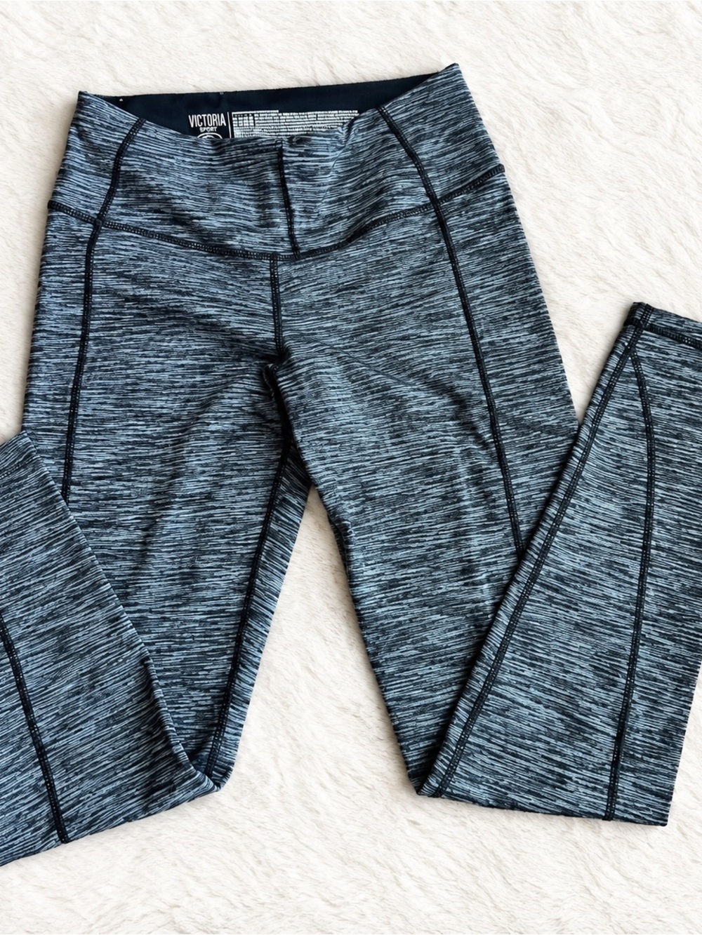 2-Pair Victoria Sport Knockout Leggings M Gray Full Length & Capri Pockets